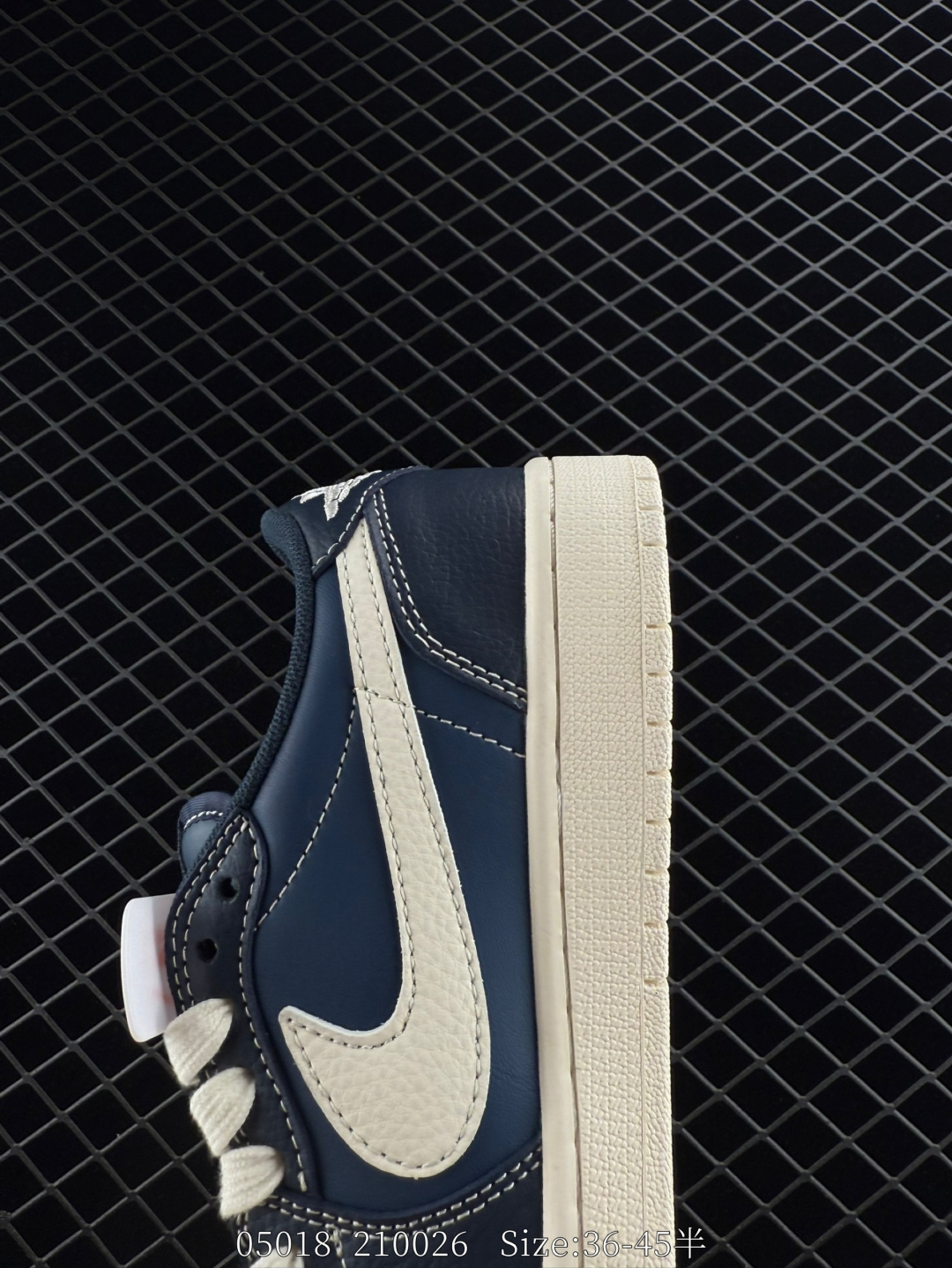 Travis Scott x Air Jordan 1 ” Reverse Mocha “